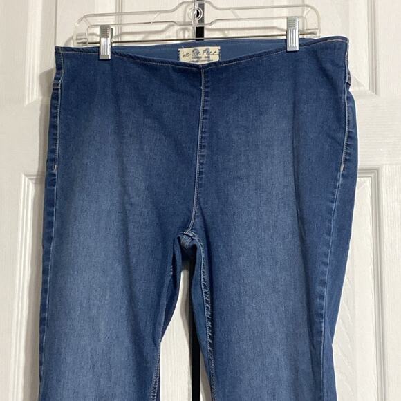 We the Free Thirty one flare leg denim blue jean pants size 31 - Picture 5 of 12